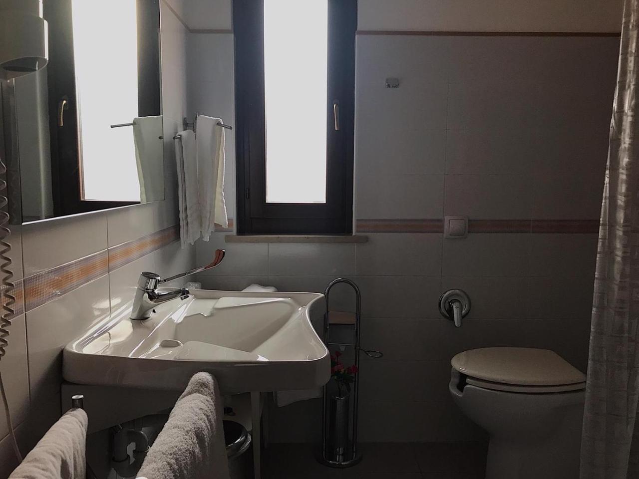 Hotel Opera' Moscufo Экстерьер фото